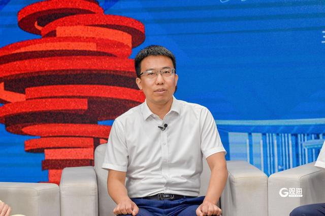 “倾听与商量”举办第三十三期协商活动：聚焦金融科技发展打造人才培养新高地(图2)