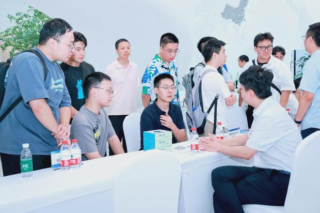 必威首页：创新人才联合培养科研院所、企业抛出“橄榄枝”……(图6)