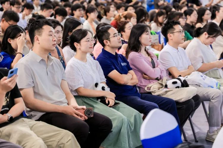 必威网站：2024“蓉漂人才荟”·厦门大学专场活动在厦门举行(图3)