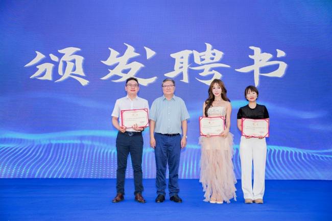 2024智慧星火数字新媒体人才校企合作智库启动仪式在武工院开启(图8)