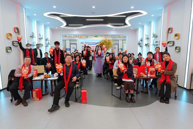 必威咨询：聚天下英才筑发展新基！2024年青岛市市南区人社局人才工作成果丰硕(图1)