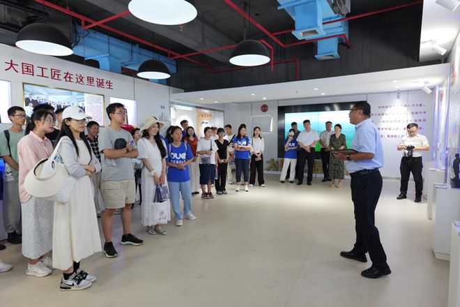 必威咨询：聚天下英才筑发展新基！2024年青岛市市南区人社局人才工作成果丰硕(图14)