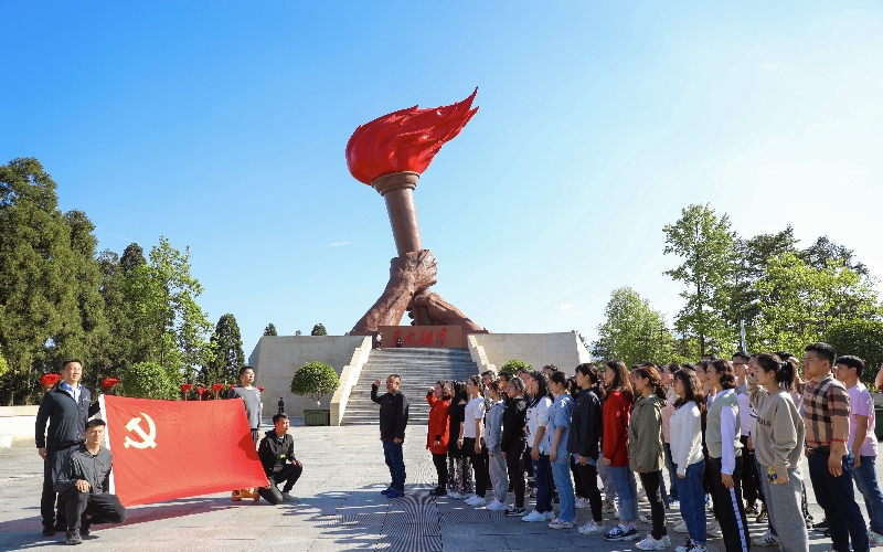 必威网站：厚植成长“沃土”激活人才一池春水(图3)