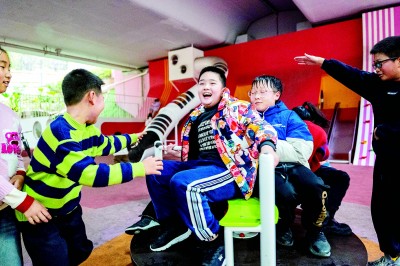 线上线下联动一键直达民生——重庆构建“双网格”联动机制高效服务群众(图3)