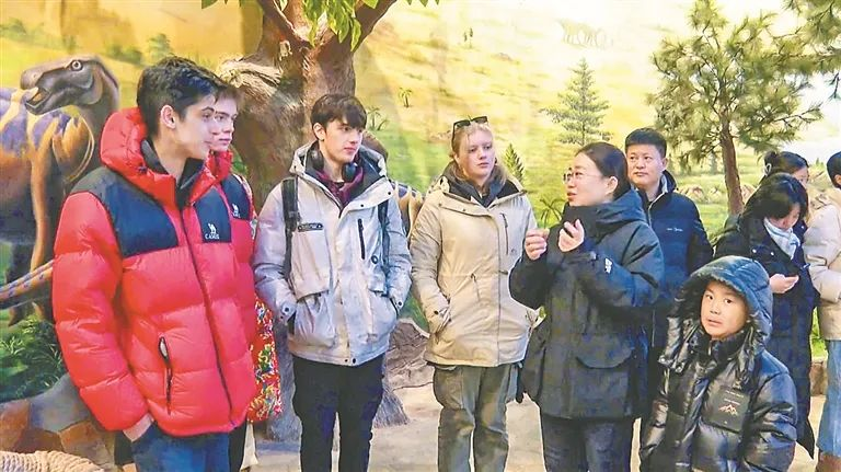 必威咨询：冰雪伊春真热！森林冰雪线%(图3)