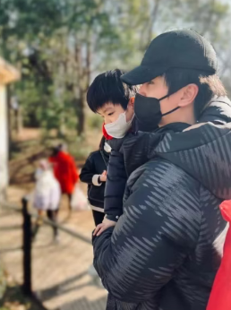 推特芋圆呀呀冰淇淋JK：社交媒体引爆的次元壁美食革命(图2)