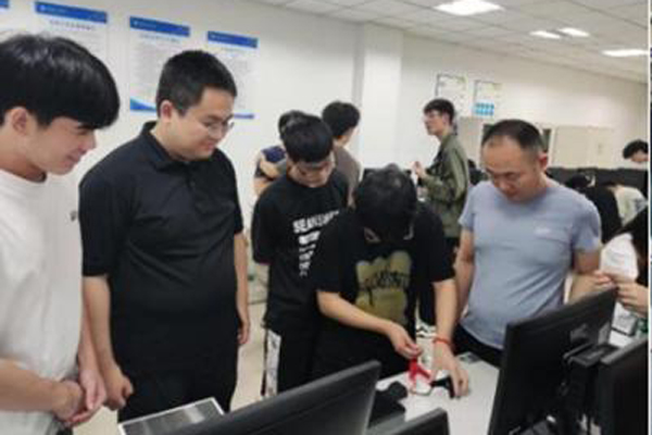 重庆工程学院：产教融合赋能探索应用型人才培养新模式(图1)