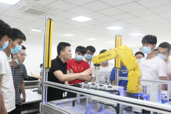 重庆工程学院：产教融合赋能探索应用型人才培养新模式(图2)