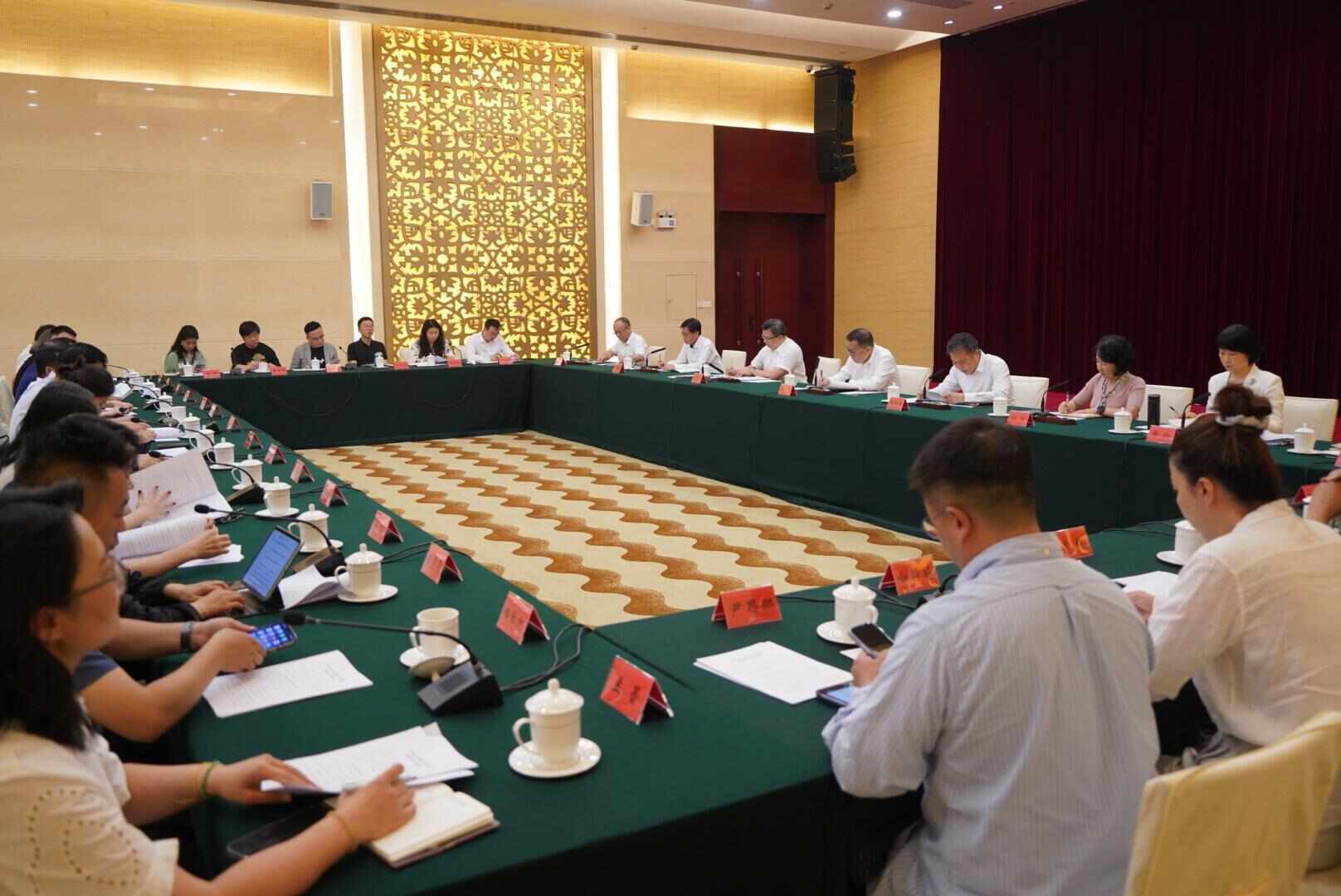真金白银五大方向！广东邀请全国电影企业合作广东影视政策推进落实座谈会(图2)