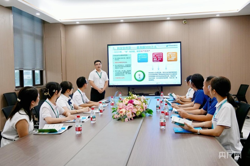 邮储银行:金融“活水”润鱼跃茂名罗非鱼产业焕新机(图5)