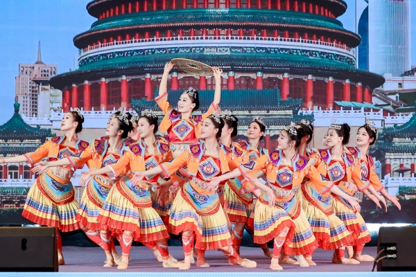 必威网站：百城携手线重庆百城旅游营销活动在渝启动(图4)