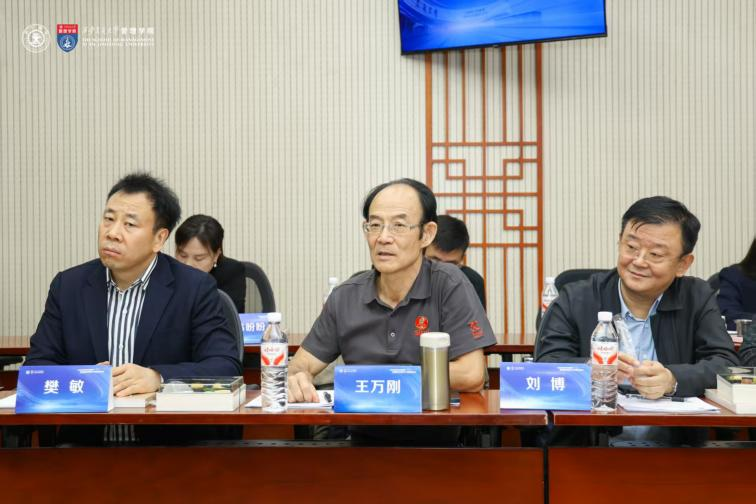 必威网站：西安交大开创“科技+管理”人才培养新模式(图10)