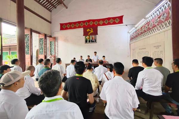 广西贵港烟草：打通人才成长通道为企业高质量打造新引擎(图2)