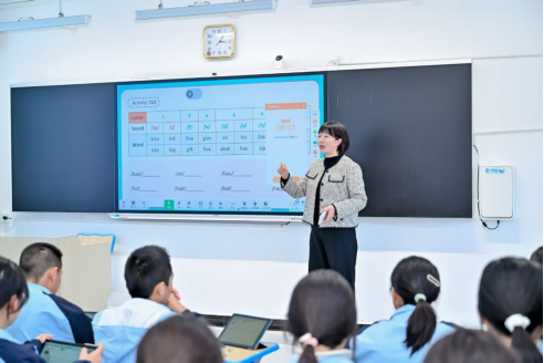 从花江峡谷大桥出发：探访“多彩贵州移起向新”(图21)