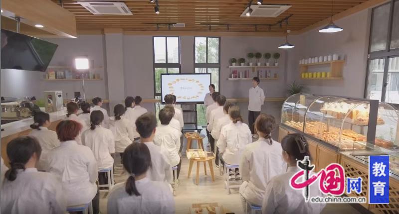 必威网站：赣州职业技术学院：产教融合“焙”育英才校企携手共谱新篇(图2)