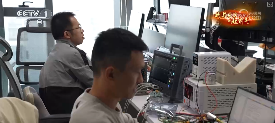 跑通“产学研用”一体化创新马拉松场景!具身智能实战中升级本领(图12)