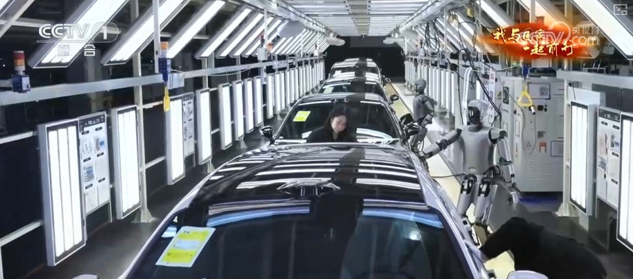 跑通“产学研用”一体化创新马拉松场景!具身智能实战中升级本领(图20)