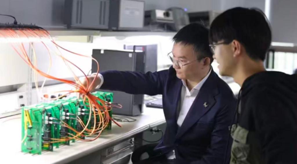 【西安晚报整版】中国西部科技创新港：教育科技人才一体化发展的“西安样本”(图10)