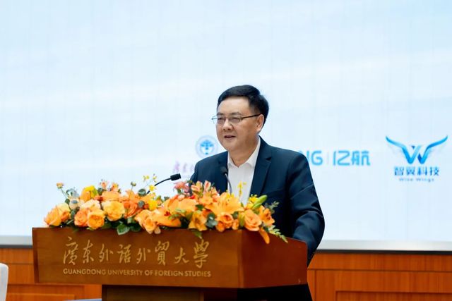 必威网站：校地企三方签约！这一低空经济人才培养基地揭牌广外号首飞！(图5)