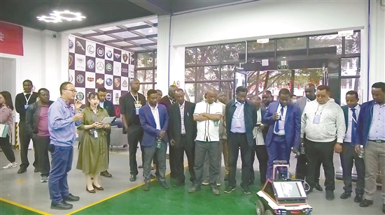 广州市技师学院：发挥高技能人才培养优势增强南粤高质量发展动能2024教育领航者(图2)