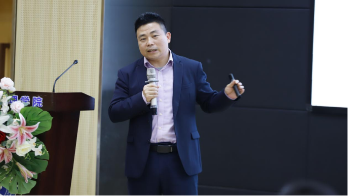 必威首页：数智赋能2024共创高质量发展一院校人才培养发展论坛·陕西站在西安交通大学管理学院成功举行(图4)