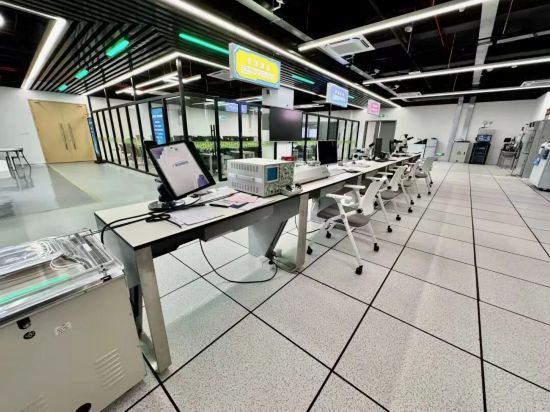 必威首页：奋进五年教育答卷产教融合锻造支撑产业升级的上海职业教育(图4)