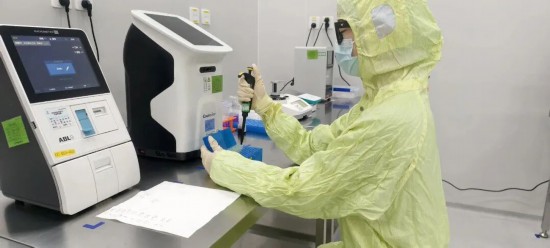 必威首页：奋进五年教育答卷产教融合锻造支撑产业升级的上海职业教育(图3)